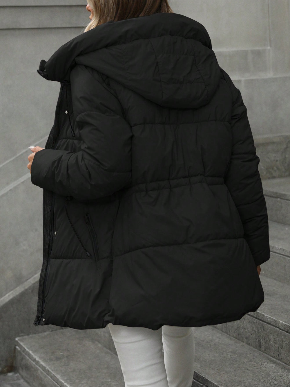 Trendige Steppjacke mit Kapuze