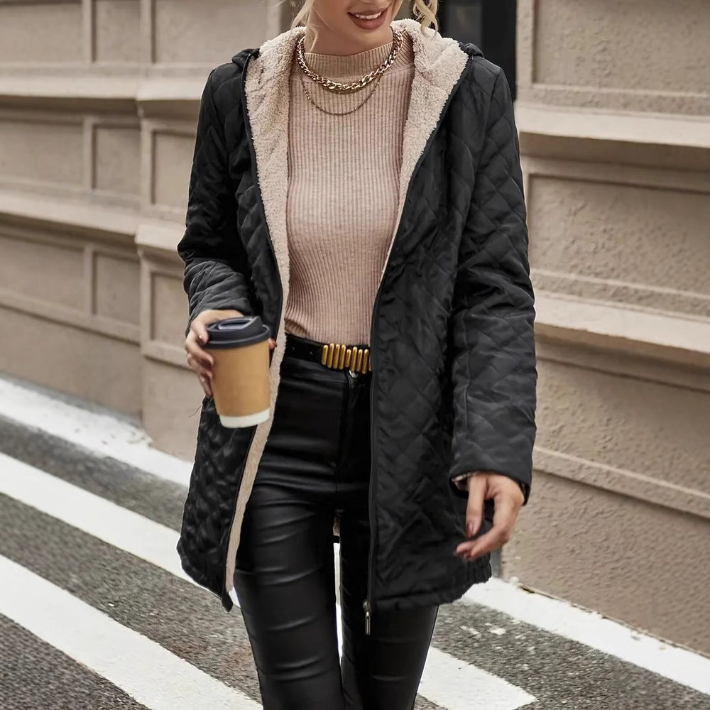 Elegante Steppjacke mit Kapuze