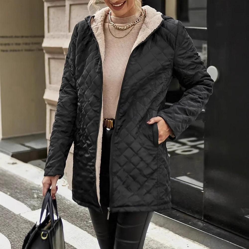 Elegante Steppjacke mit Kapuze