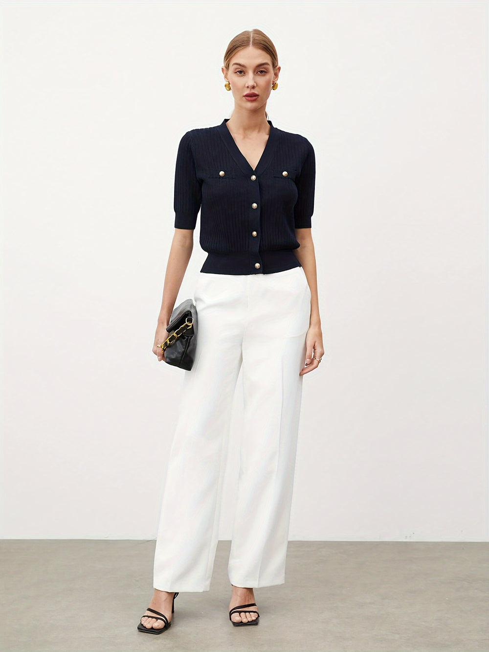 Elegantes Strick-Cardigan mit Goldknöpfen