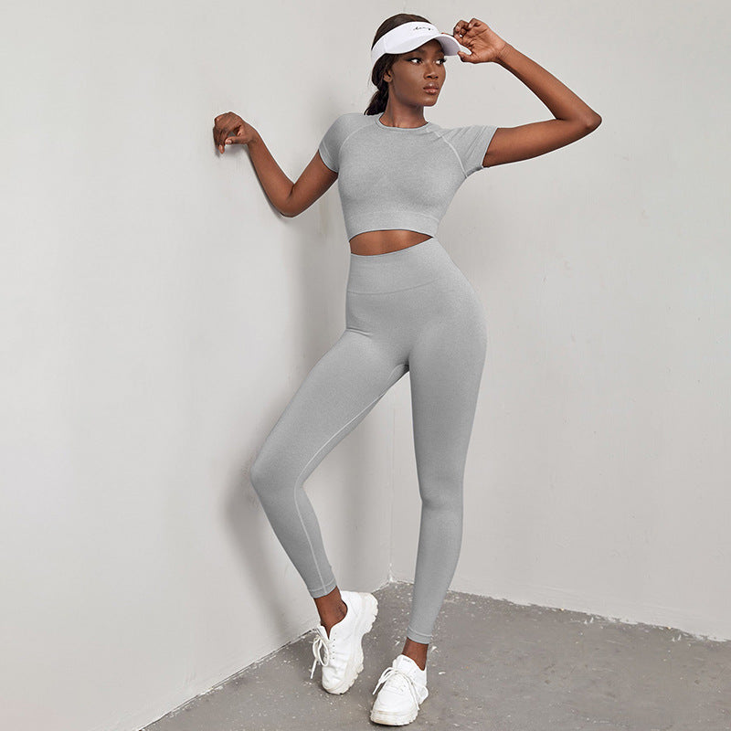 Fitness Hose mit Kurz-T-Shirt