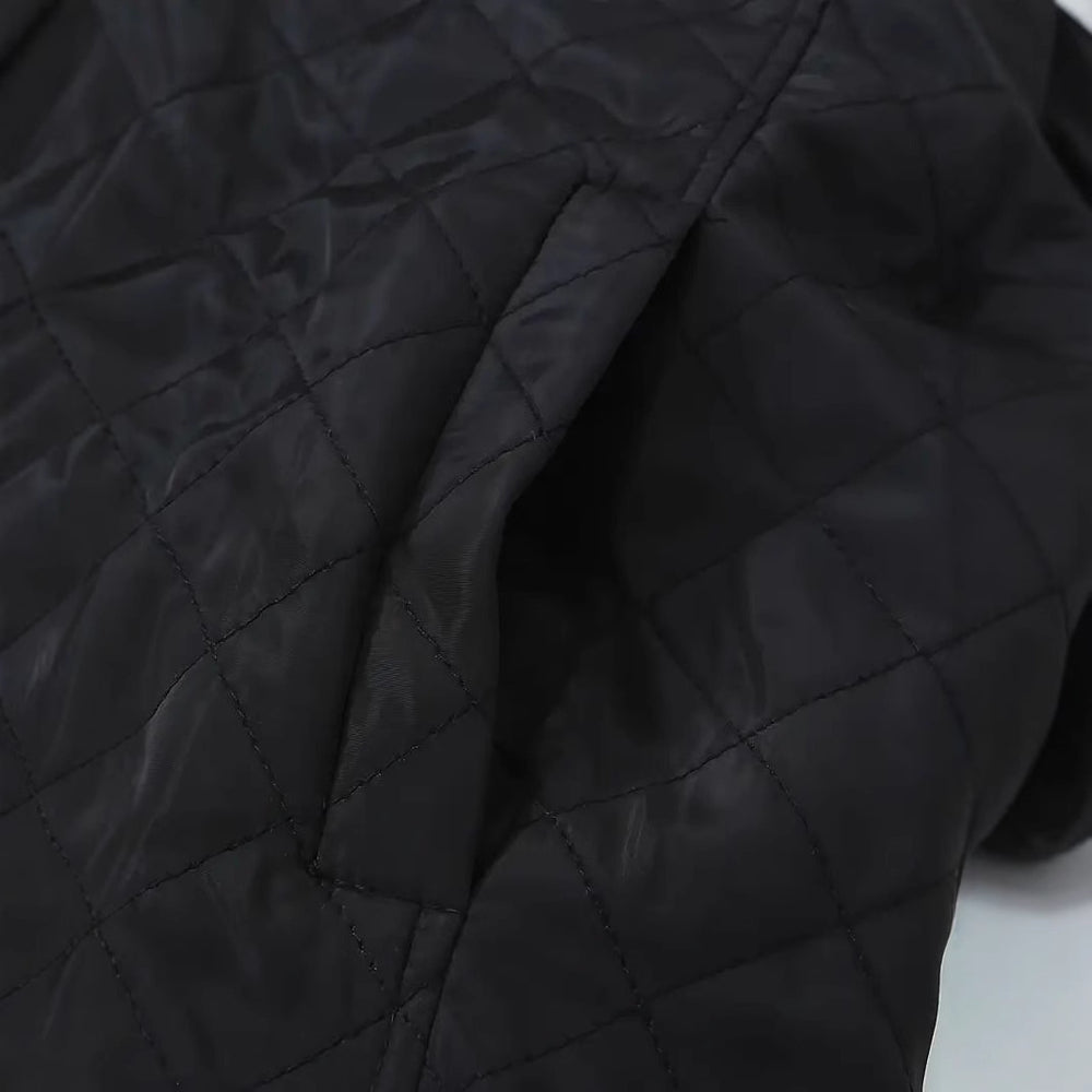 Elegante Steppjacke mit Kapuze